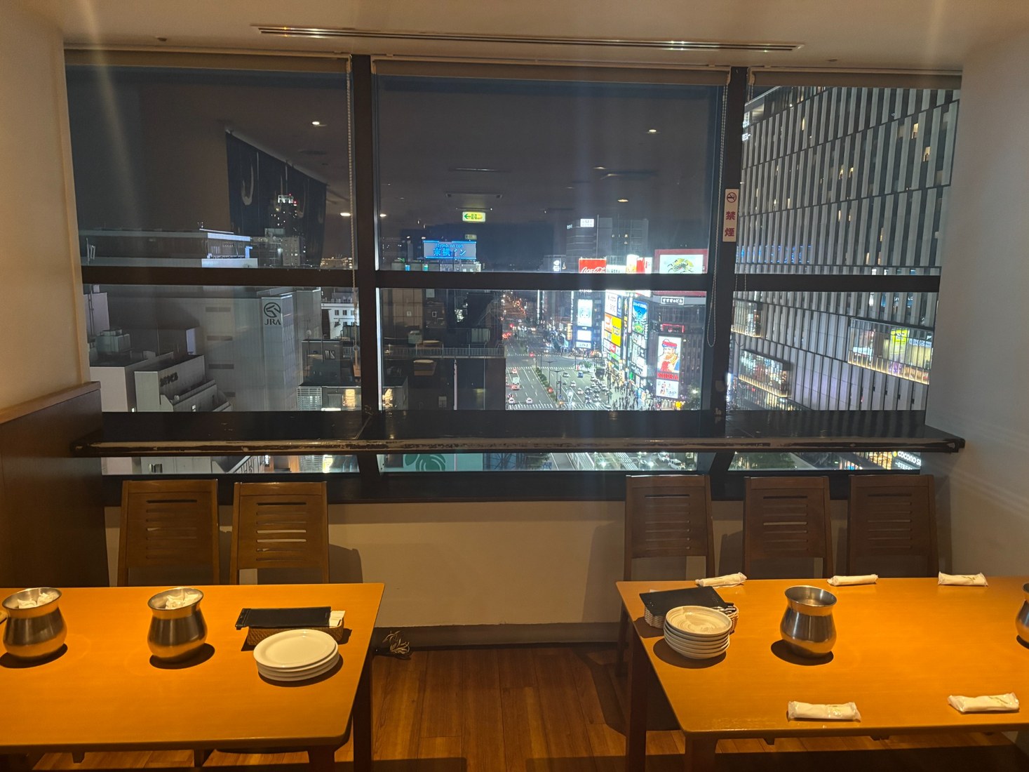 すすきの夜景席